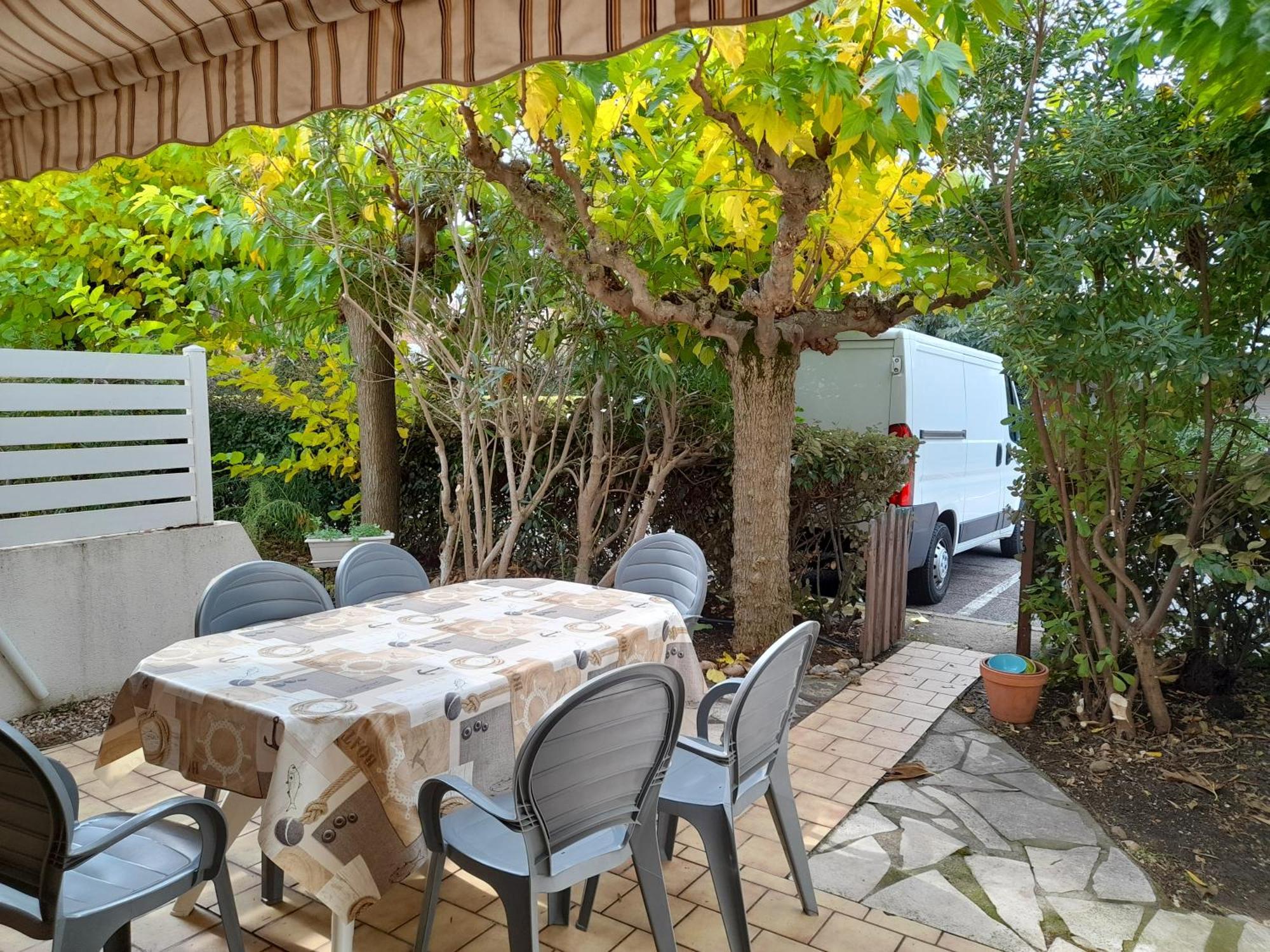 Vittoria Immobilier 6 -Reglement Sur Place - Cheques Vacances Acceptes La Grande-Motte Habitación foto