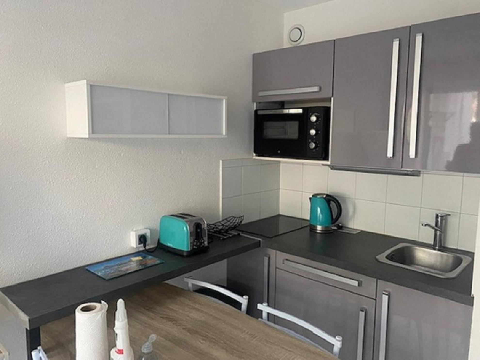 Vittoria Immobilier 6 -Reglement Sur Place - Cheques Vacances Acceptes La Grande-Motte Habitación foto