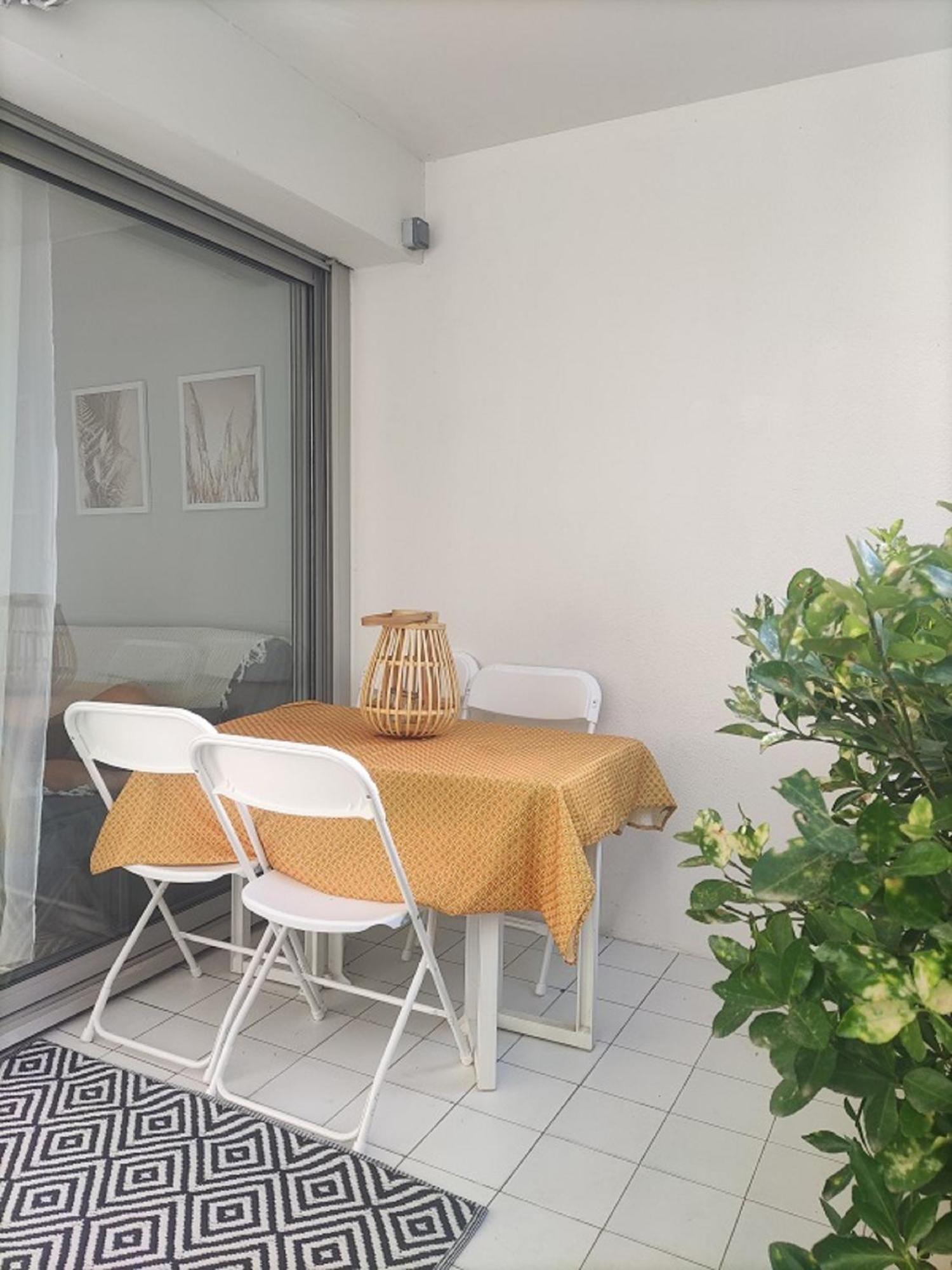 Vittoria Immobilier 6 -Reglement Sur Place - Cheques Vacances Acceptes La Grande-Motte Habitación foto